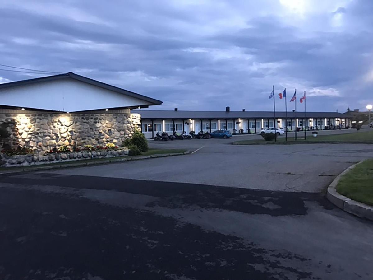 Motel La Marina Matane Kültér fotó
